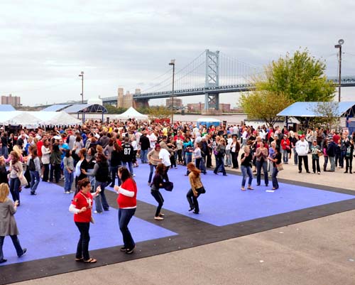 Sippin By The River 2010 (Gallery 1)