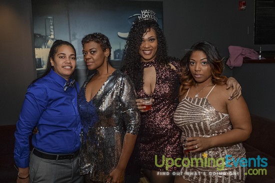 RESOLUTION: NYE @ Lucky Strike