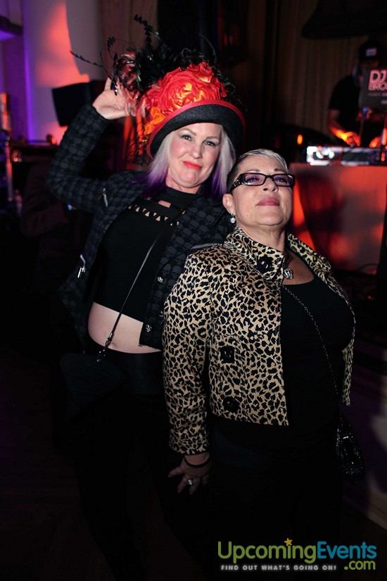 The Glitter City Gala - Philly's Hottest NYE Party!