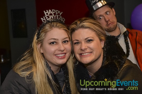 RESOLUTION: NYE @ Lucky Strike