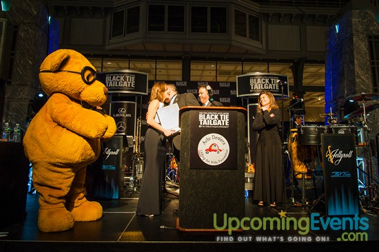 Black Tie Tailgate 2017 - Candid Event Photos