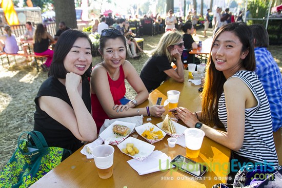 Philadelphia Beer Garden - The Oval