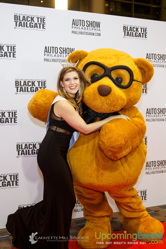 Black Tie Tailgate 2016 - Red Carpet Photos