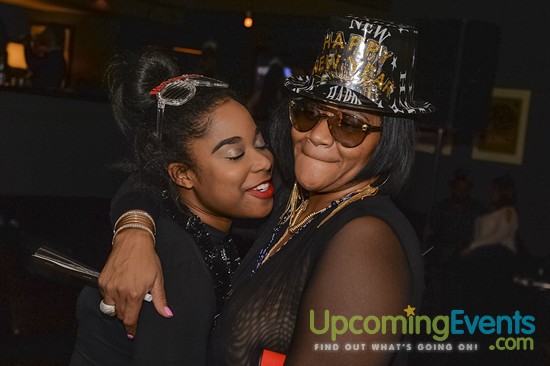 RESOLUTION: NYE @ Lucky Strike