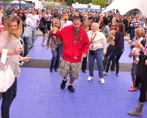 Sippin By The River 2010 (Gallery 1)