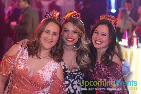 The Glitter City Gala - Philly's Hottest NYE Party! (Gallery 1)
