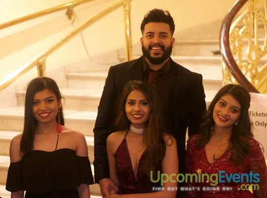 The Glitter City Gala - Philly's Hottest NYE Party! (Gallery 1)