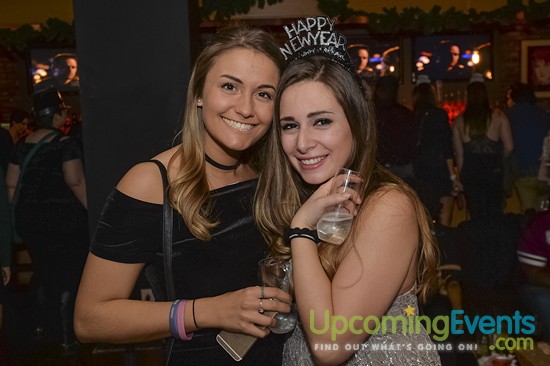 RESOLUTION: NYE @ Lucky Strike