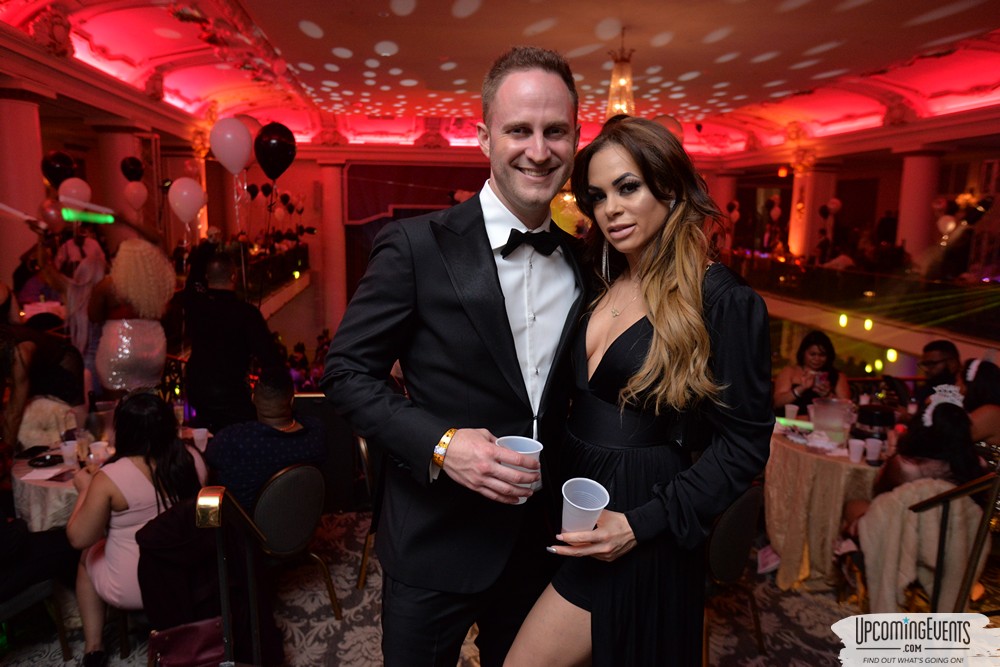 Glitter City Gala NYE Party at The Bellveue Hotel