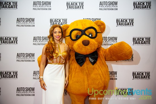 Black Tie Tailgate 2017 - Red Carpet Photos