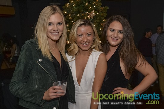 RESOLUTION: NYE @ Lucky Strike